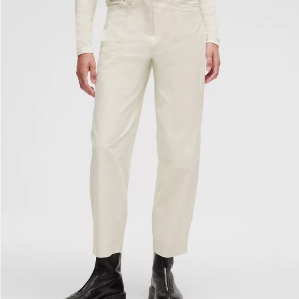Lululemon city sleek mid rise barrel leg pant